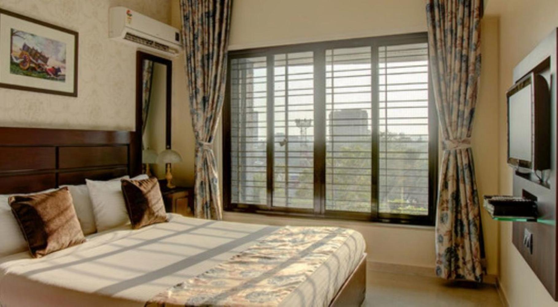 Lalco Residency Hotell Mumbai Exteriör bild