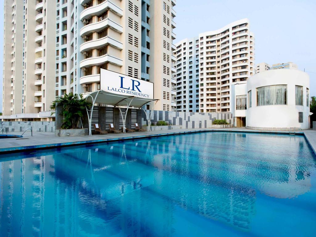 Lalco Residency Hotell Mumbai Exteriör bild